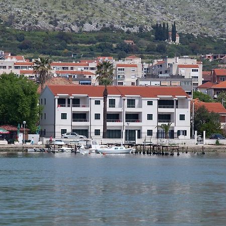 Apartments Svjetlana Trogir Exterior photo