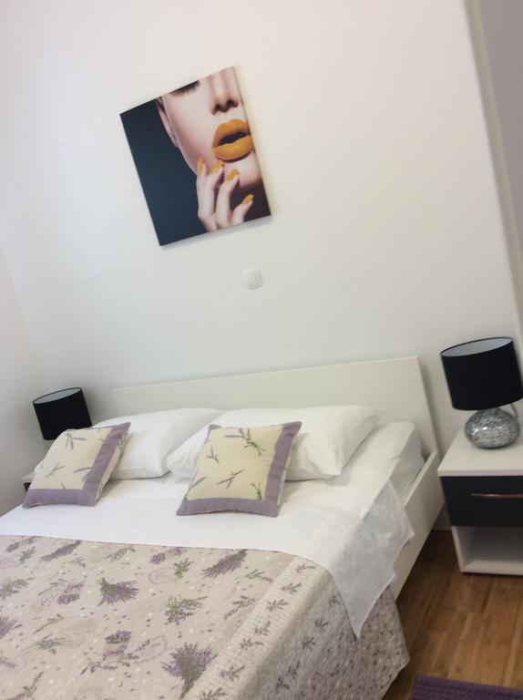 Apartments Svjetlana Trogir Exterior photo