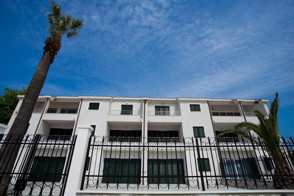 Apartments Svjetlana Trogir Exterior photo